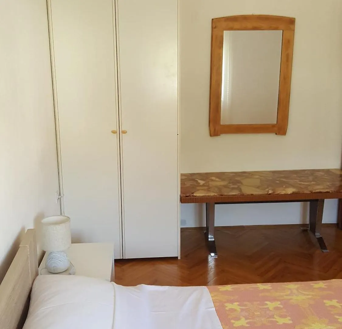 Veli Brig Apartment باغ