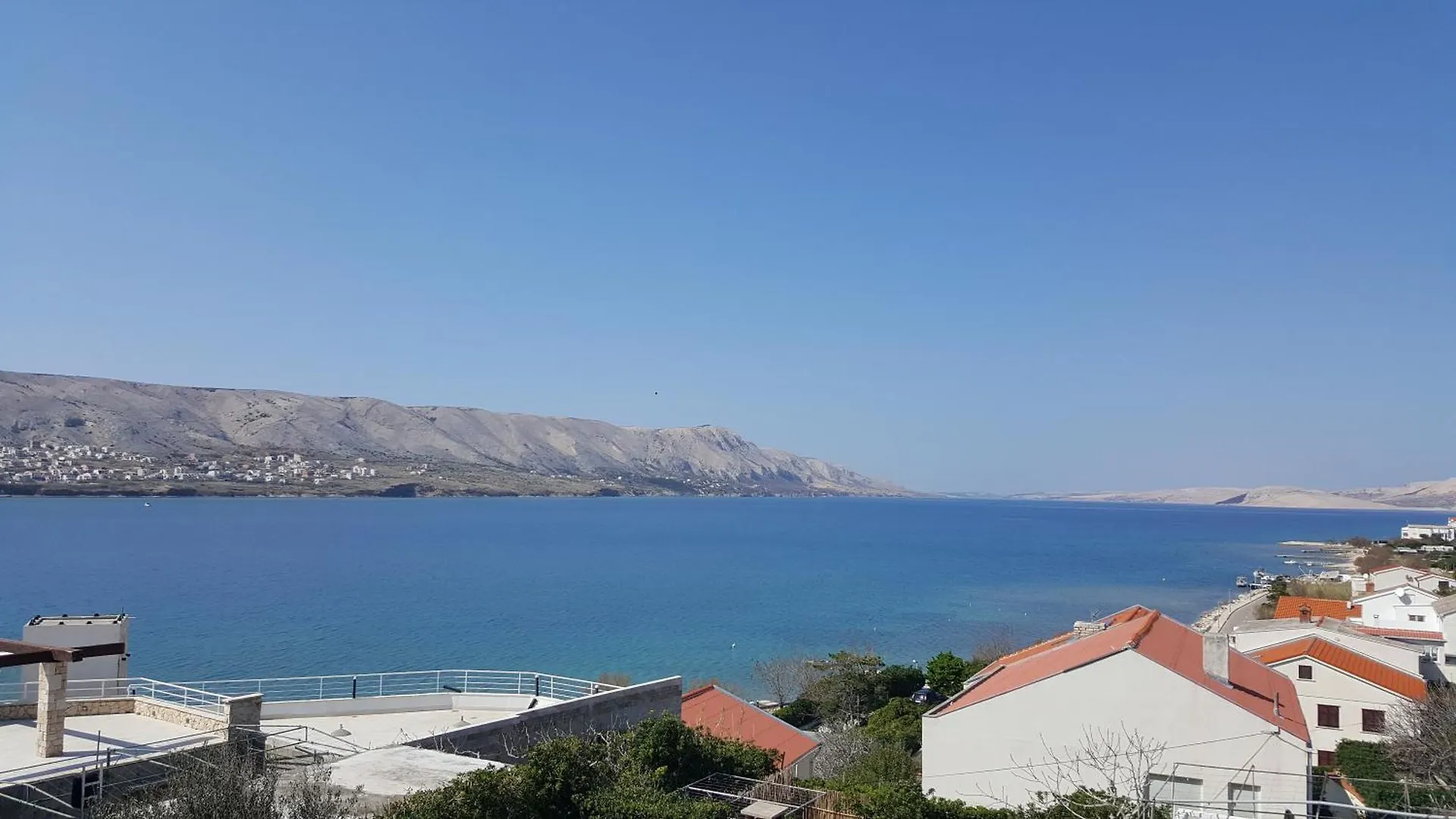Veli Brig Apartment باغ